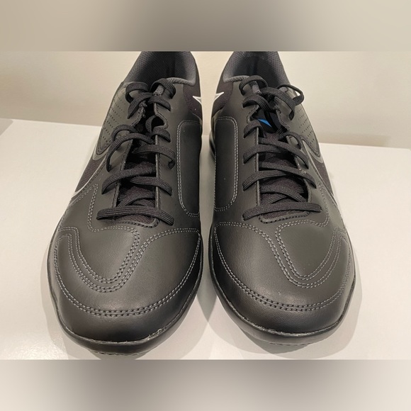 Nike Men’s Tiempo Legend 9 Club IC indoor soccer cleats - Picture 5 of 10